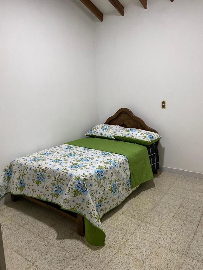 Hostel Kumho Alojamiento Medellin Ngoại thất bức ảnh