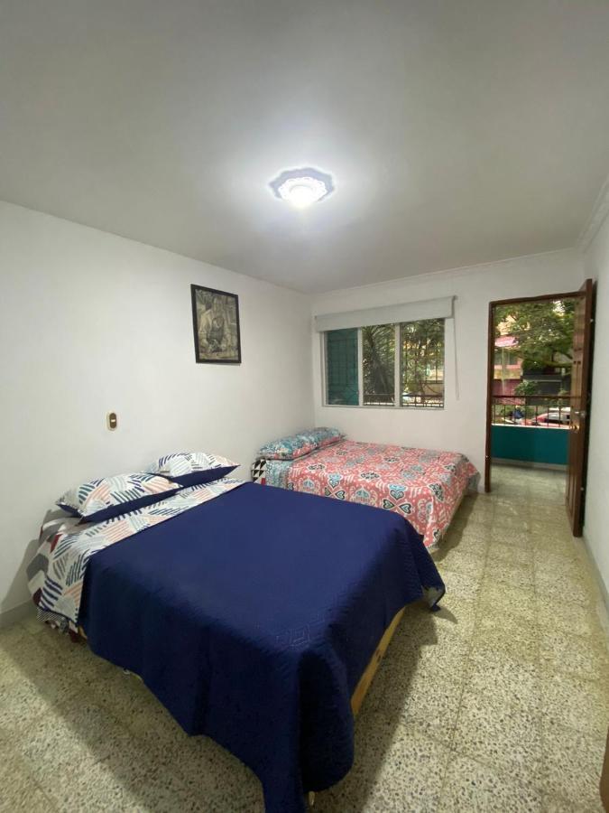 Hostel Kumho Alojamiento Medellin Ngoại thất bức ảnh