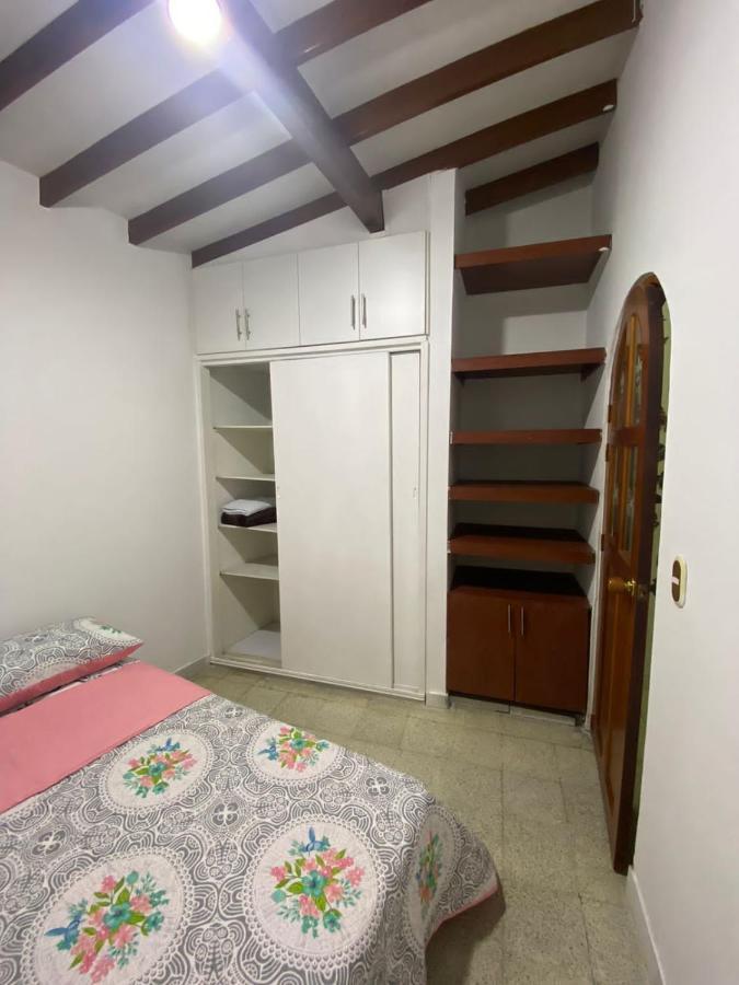 Hostel Kumho Alojamiento Medellin Ngoại thất bức ảnh