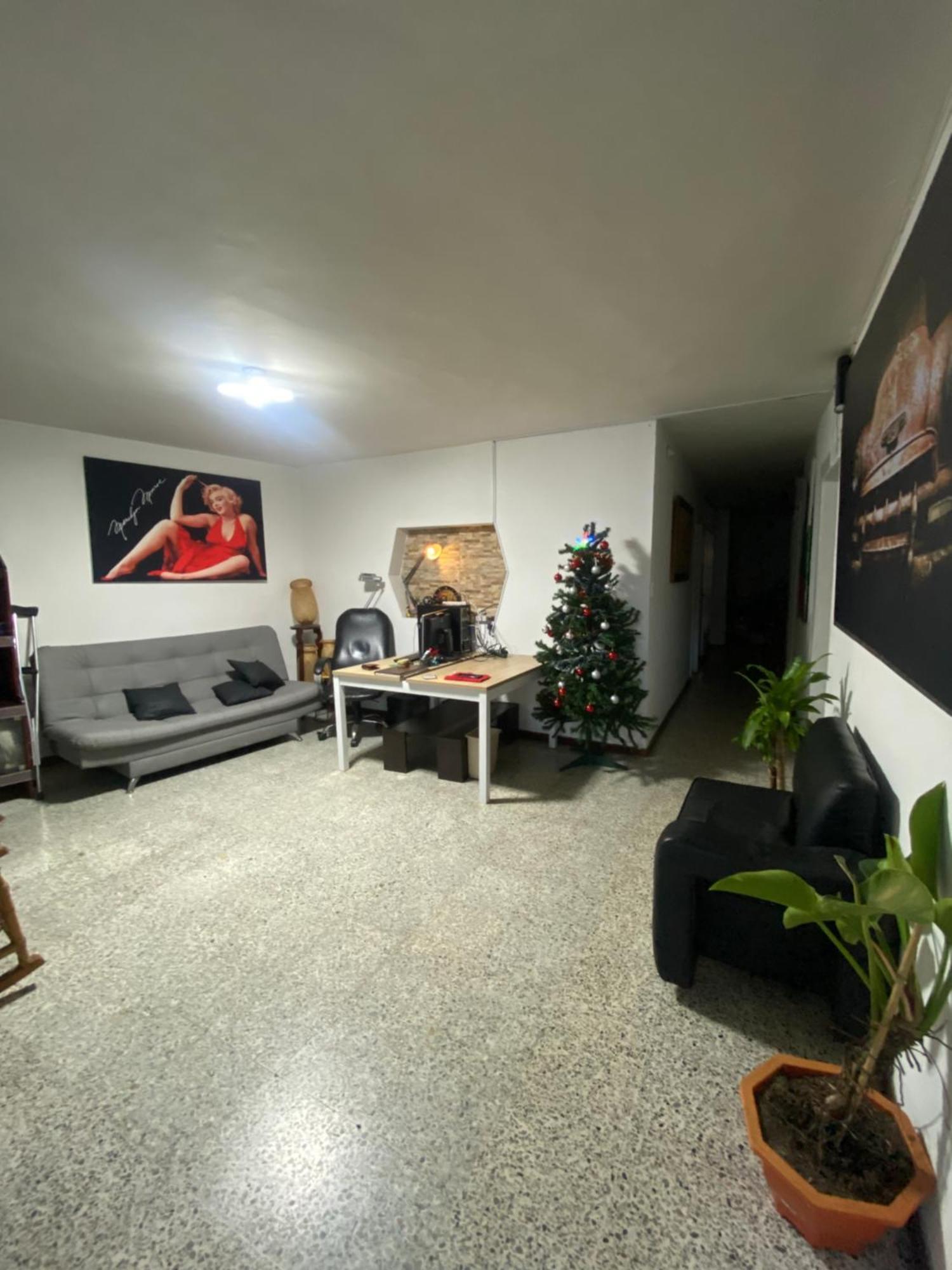 Hostel Kumho Alojamiento Medellin Ngoại thất bức ảnh